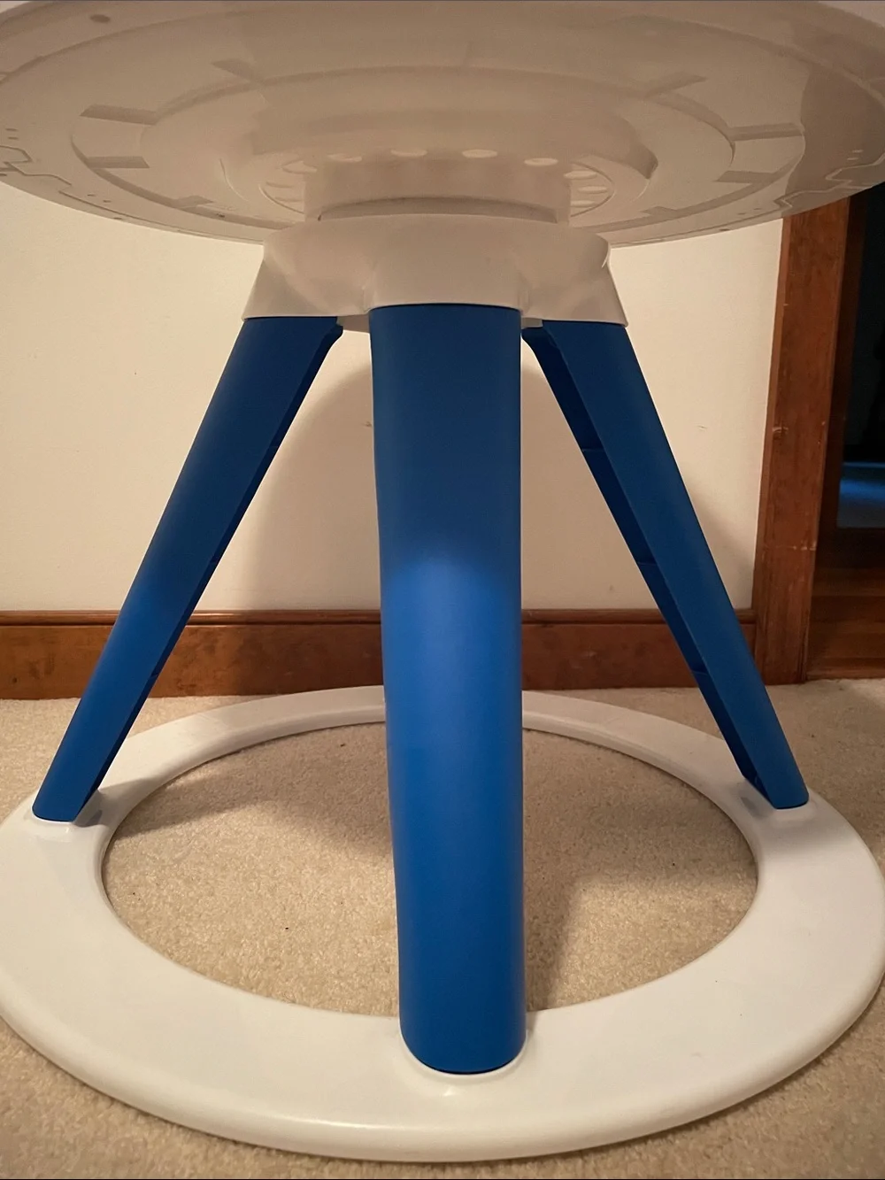 Baby Einstein table